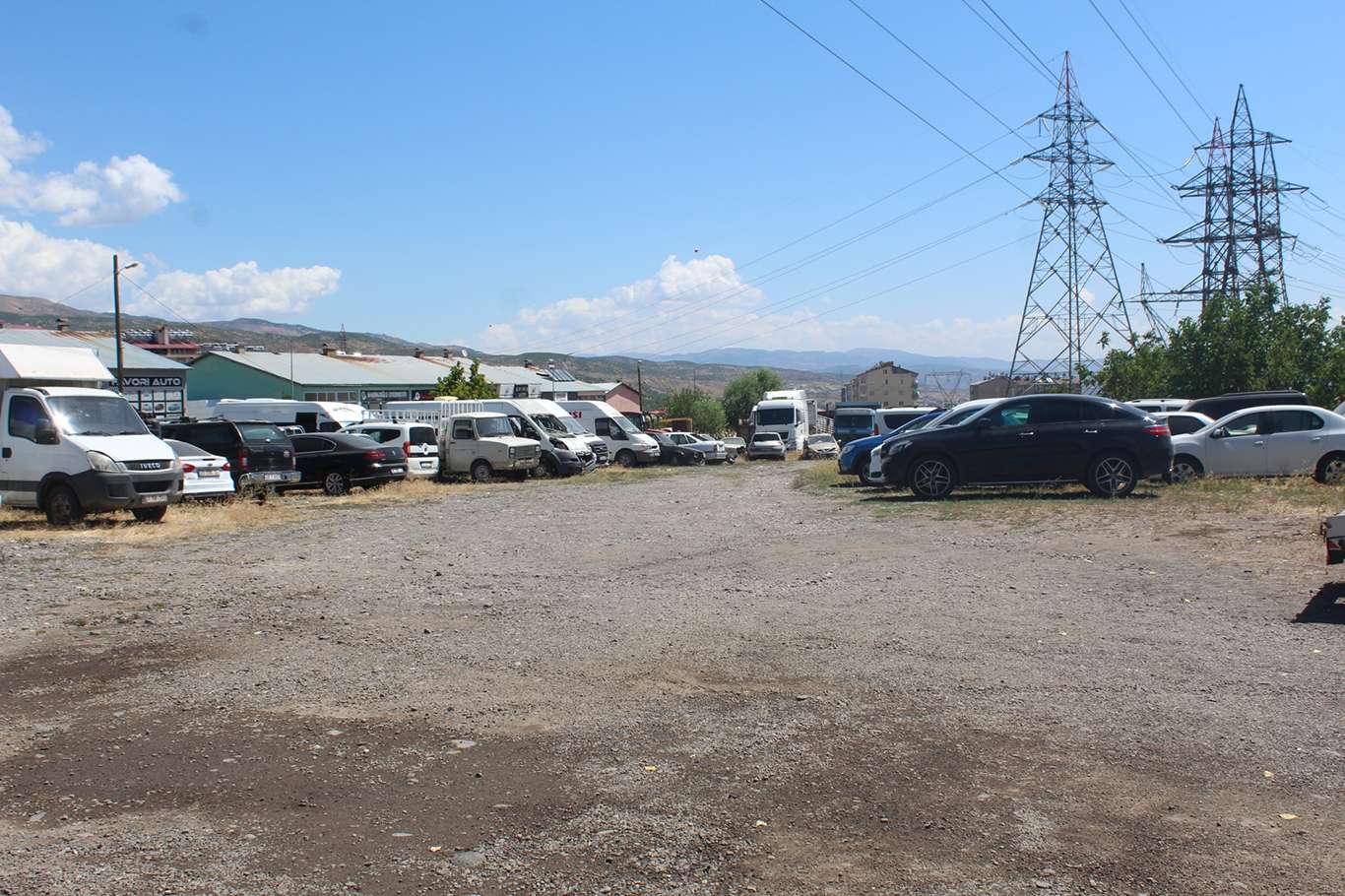 Trafikten men edilen araçların otoparklardan alınmasıyla ilgili yeni düzenlemeler yapıldı